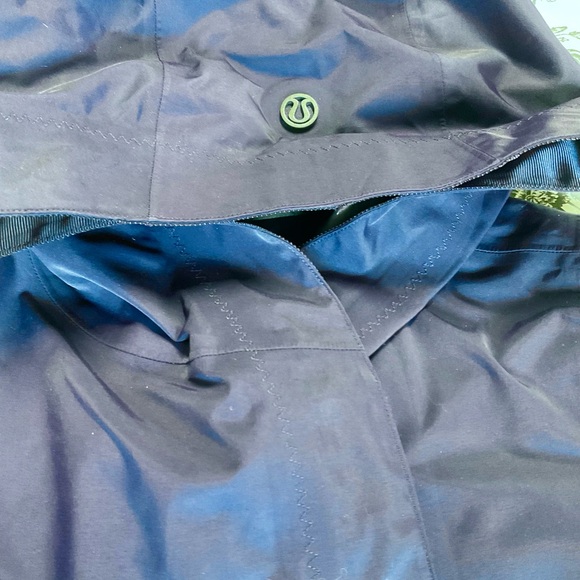 Lululemon Savasana Waterproof Jacket - Picture 9 of 13